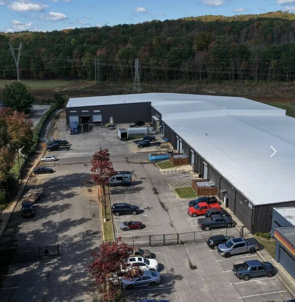 More Photos Of 428 Industrial Ln, Birmingham Warehouse For Sale