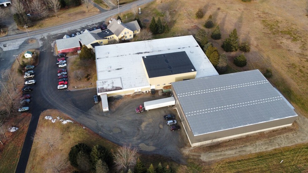 More Photos Of 1 Teddy Bear Ln, Townshend Warehouse For Sale