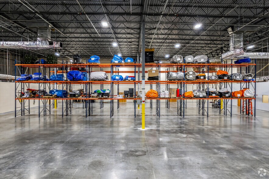 More Photos Of 2511 Corporate Way, Palmetto Light Distribution For Lease