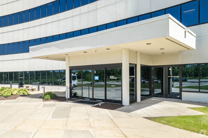 More Photos Of 5801 Research Park Blvd, Madison Office For Lease