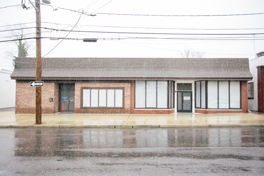 Primary Photo Of 19-21 E Centre St, Woodbury Freestanding For Sale