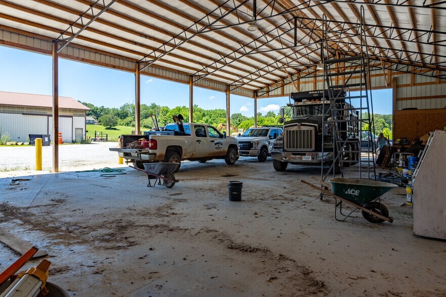 More Photos Of 10516 Highway 58, Ooltewah General Retail For Sale