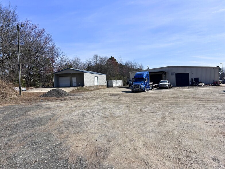 More Photos Of 208 Lithia Inn Rd, Lincolnton Self Storage For Sale