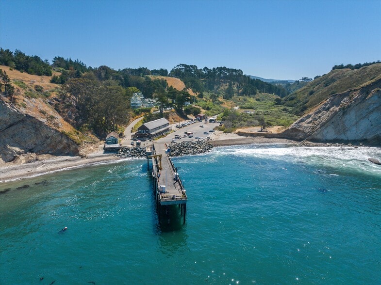 More Photos Of 825 (AKA 45200) Port rd, Point Arena Marina For Sale