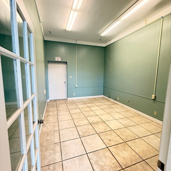 More Photos Of 740 Fannin St, Beaumont Unknown For Lease