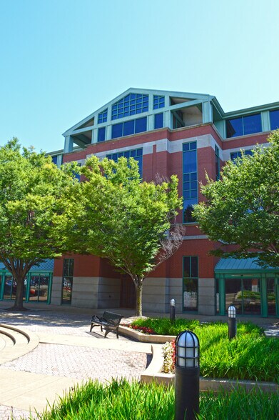 More Photos Of 415 S 18th St, Saint Louis Unknown For Lease