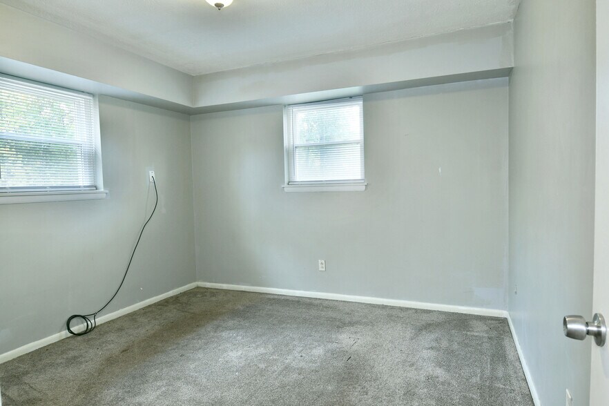 More Photos Of 203-205 Churchill Hubbard Rd, Youngstown Apartments For Sale