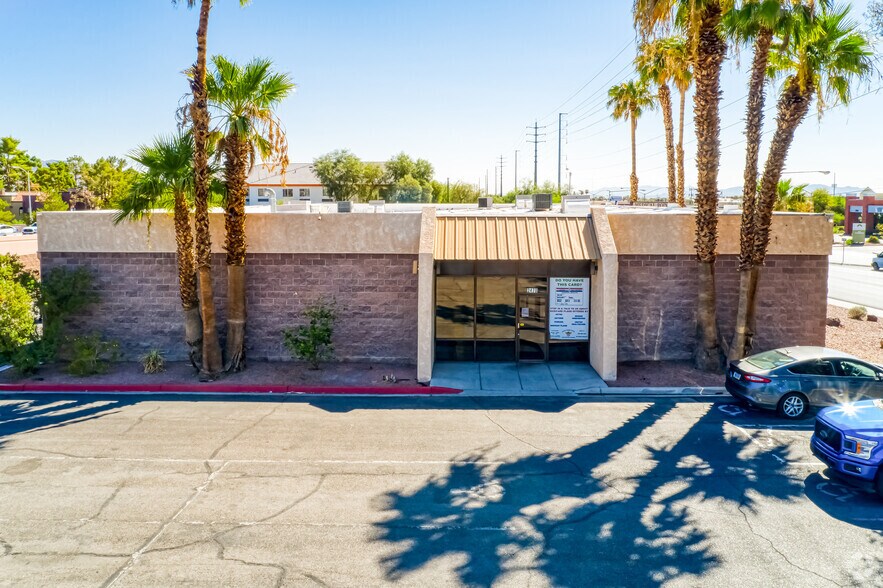 More Photos Of 2470 E Flamingo Rd, Las Vegas Medical For Lease