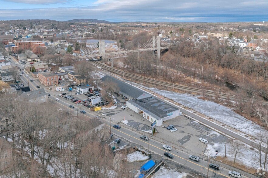 More Photos Of 480 Water St, Fitchburg Freestanding For Sale
