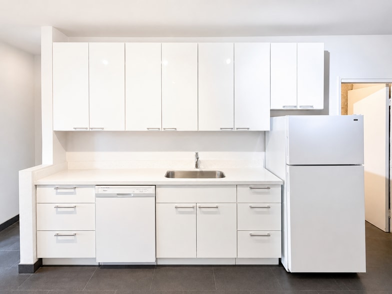 More Photos Of 1099 Folsom St, San Francisco Loft Creative Space For Lease