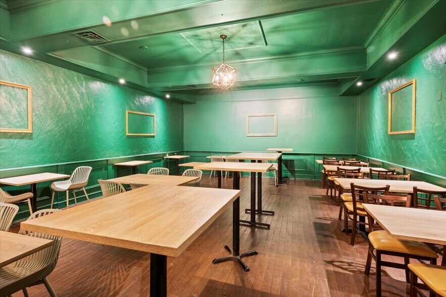 More Photos Of 21 Celina St, Oshawa Restaurant For Sale