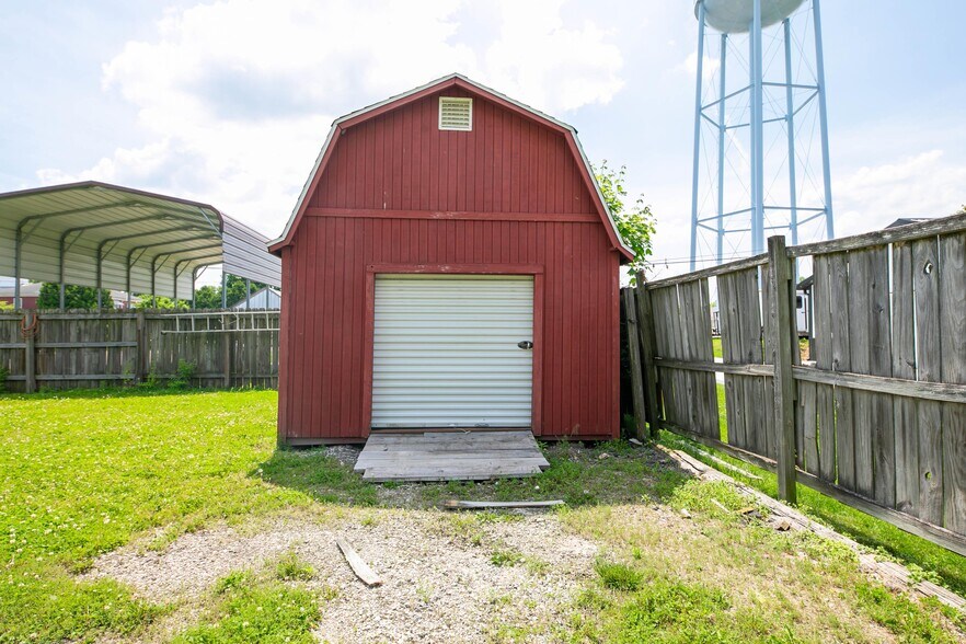 More Photos Of 106 W Main St, Enon Auto Dealership For Sale