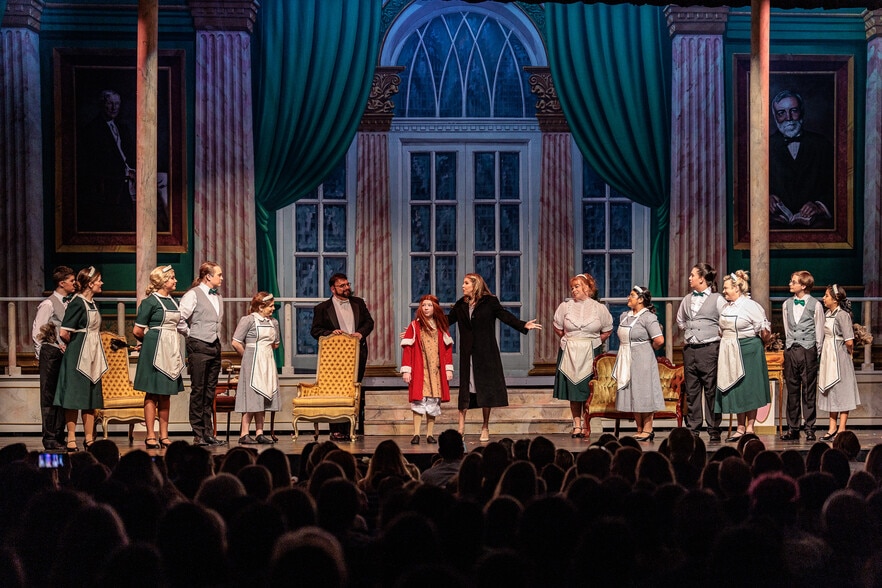 More Photos Of 804 Russell Palmer Rd, Kingwood Theater Concert Hall For Sale