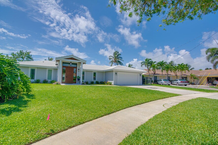 More Photos Of 1768 Tudor Rd, North Palm Beach Specialty For Sale