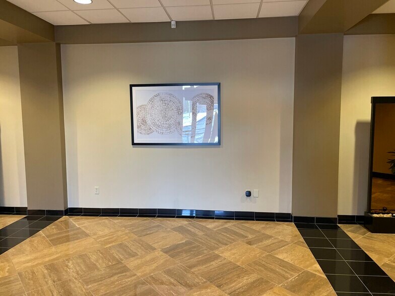 More Photos Of 1825 Commerce Center Blvd, Fairborn Medical For Lease