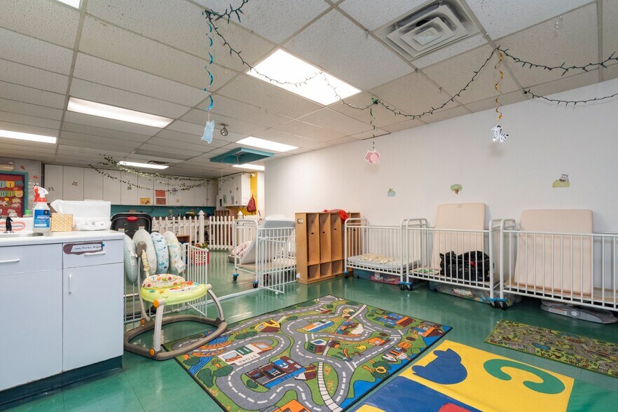 More Photos Of 211 Wise Ave, Dundalk Schools For Sale