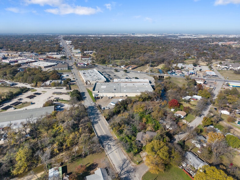 More Photos Of 5305 Midway Rd, Haltom City Distribution For Lease