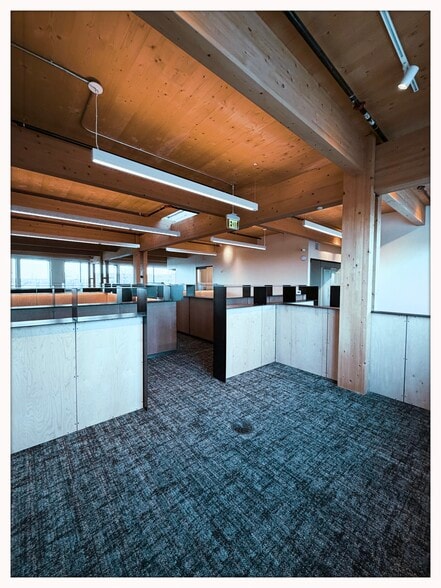 More Photos Of 2422 E 7th St, Austin Office For Lease