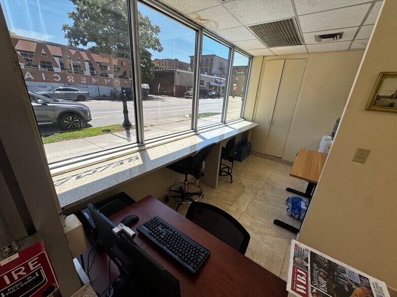 More Photos Of 162 Harding St, Worcester General Retail For Lease