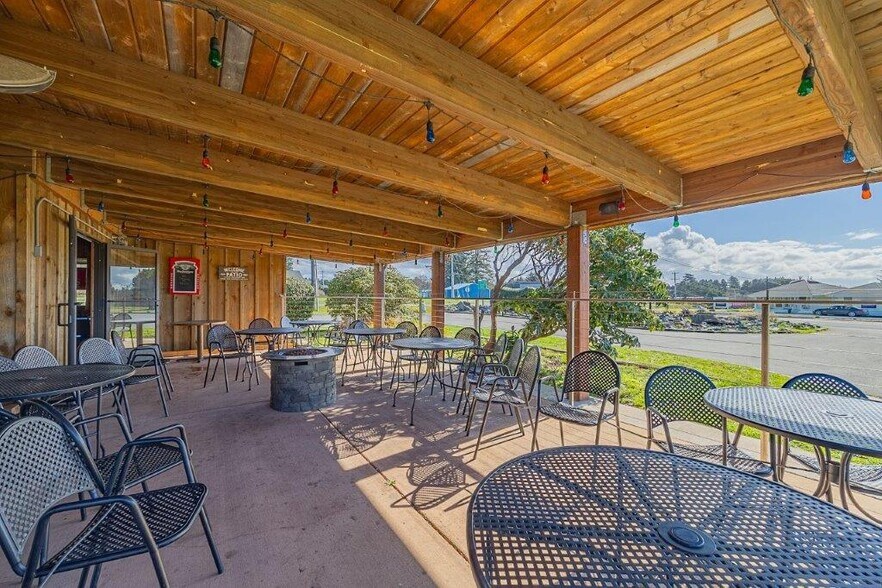 More Photos Of 3030 Oregon Ave, Bandon Restaurant For Sale
