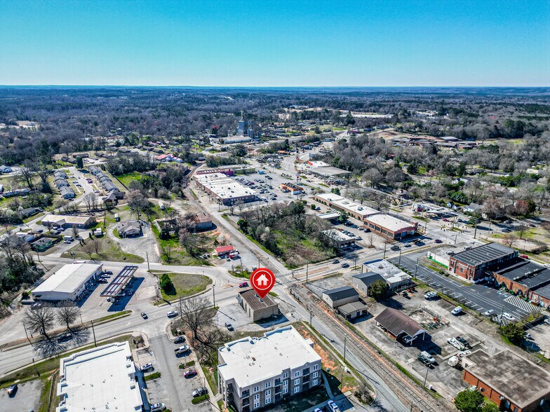 More Photos Of 201 E Sumter St, Eatonton Office Residential For Sale