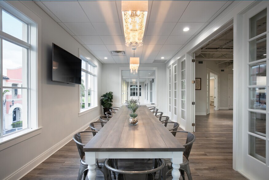 More Photos Of 3983 Destination Dr, Osprey Storefront Retail Office For Sale