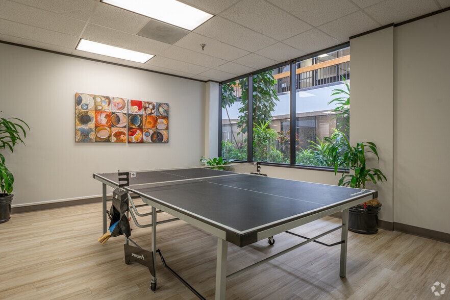 More Photos Of 10700 Richmond Ave, Houston Office For Lease