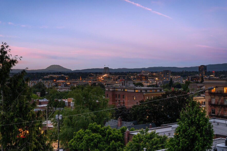 More Photos Of , Portland Multifamily For Sale