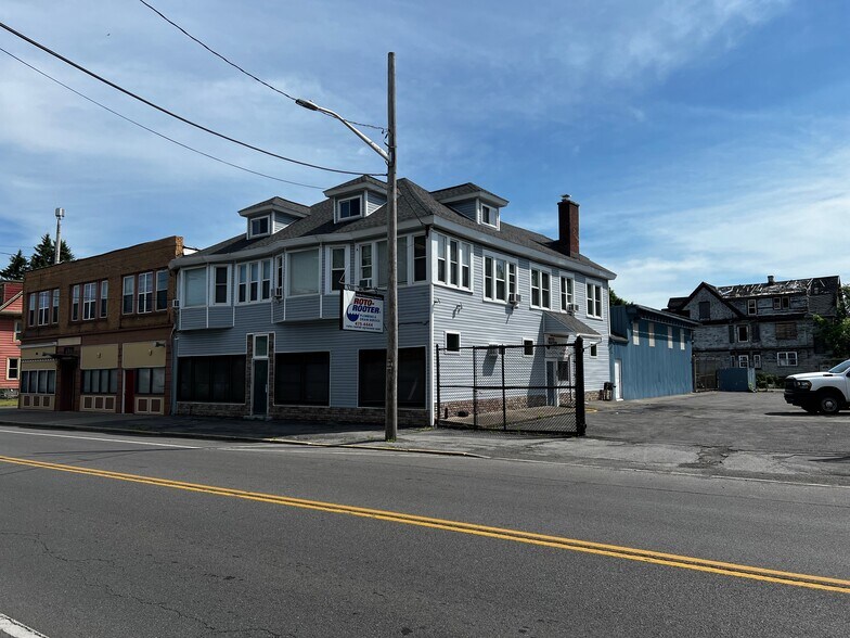 More Photos Of 1909-1911 S Salina St, Syracuse Office For Sale