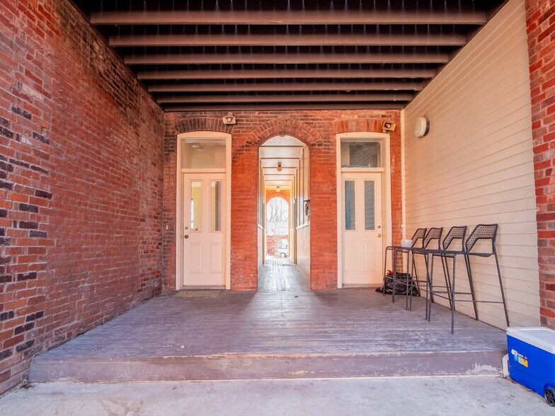 More Photos Of 1911 S 11th St, Saint Louis Apartments For Sale