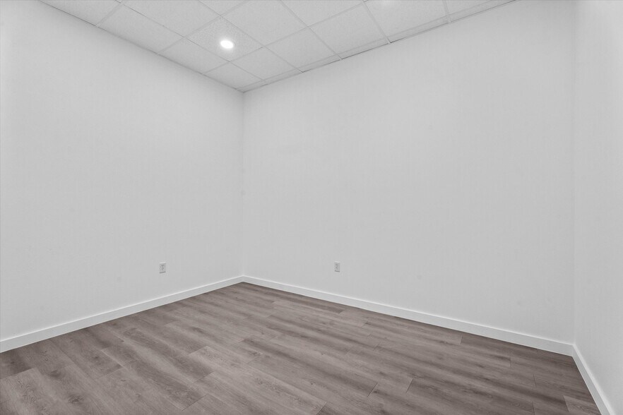 More Photos Of 26605 Cook Field Rd, Katy Light Distribution For Lease