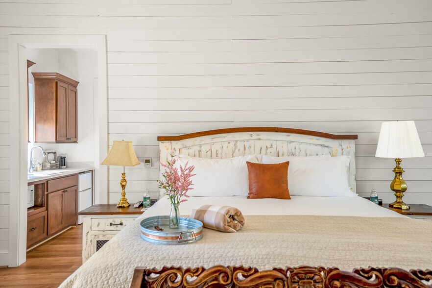 More Photos Of 3603 FM 1725 Rd, Willis Lodge Meeting Hall For Sale