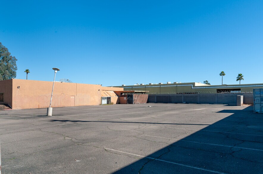 More Photos Of 1123 W Broadway Rd, Tempe Manufacturing For Sale