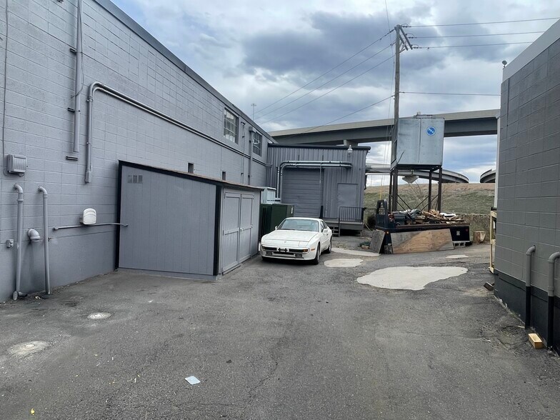 More Photos Of 2050 W 7th Ave, Denver Warehouse For Lease