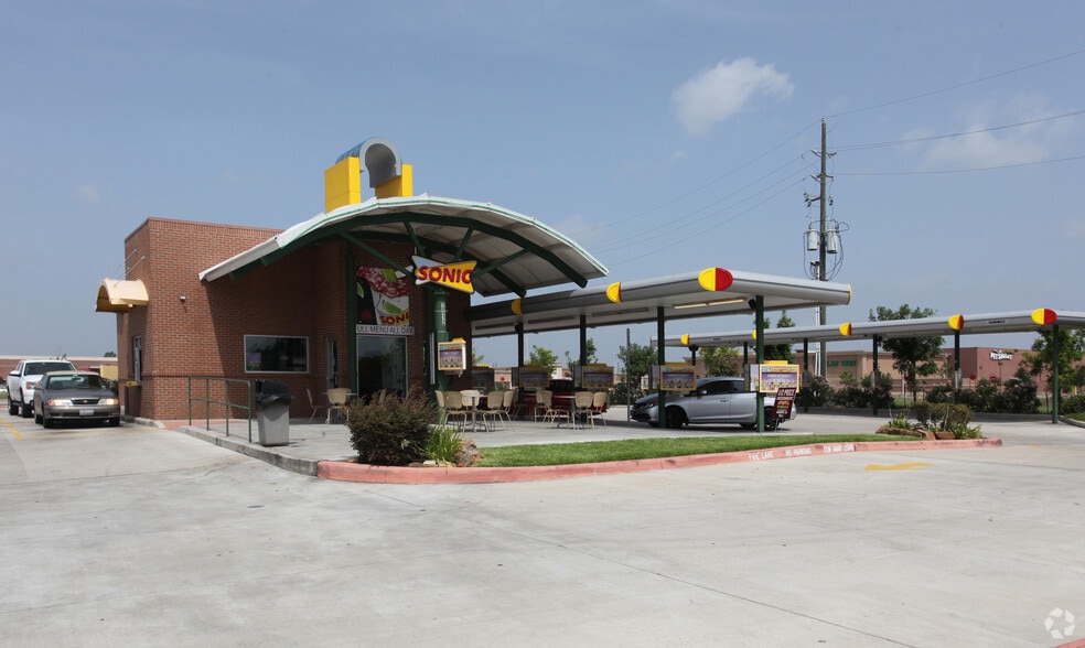 More Photos Of Westheimer Rd & Eldridge Pky, Houston Unknown For Lease
