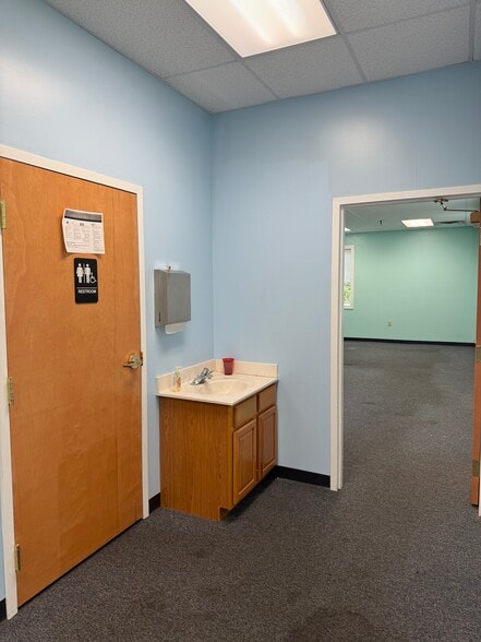 More Photos Of 20850 Langley Rd, Lexington Park Religious Facility For Lease