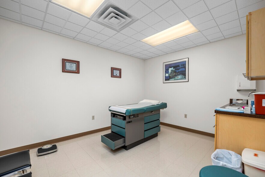 More Photos Of 36855 American Way, Avon Medical For Sale