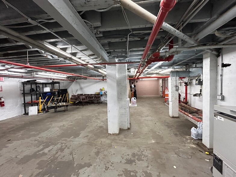 More Photos Of 122 18th St, Brooklyn Land For Lease
