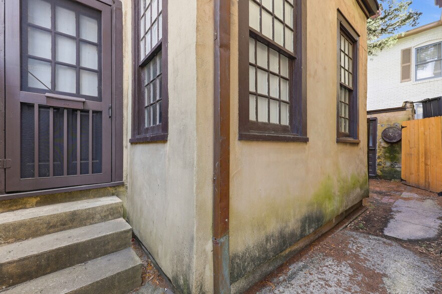 More Photos Of 50 Charlotte St, Saint Augustine Storefront Retail Office For Sale