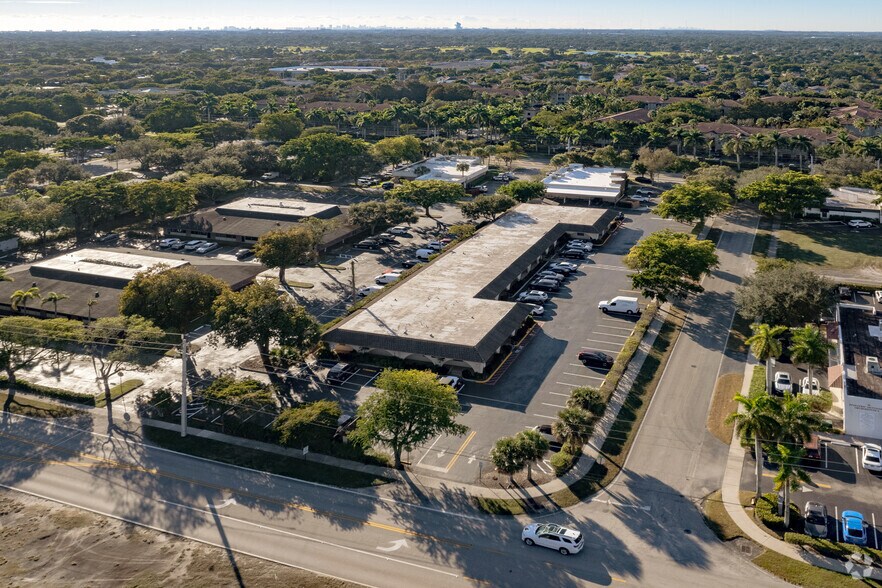 More Photos Of 7390 NW 5th St, Plantation Unknown For Lease