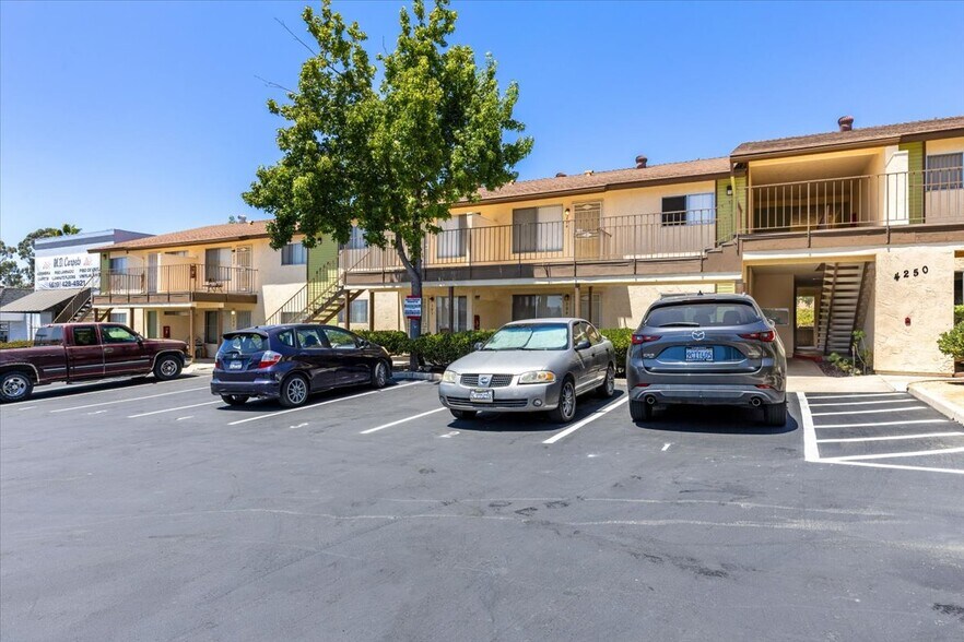More Photos Of 4250 Beyer Blvd, San Ysidro Apartments For Sale
