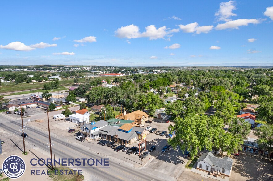 More Photos Of 628 E Richards St, Douglas Hotel For Sale