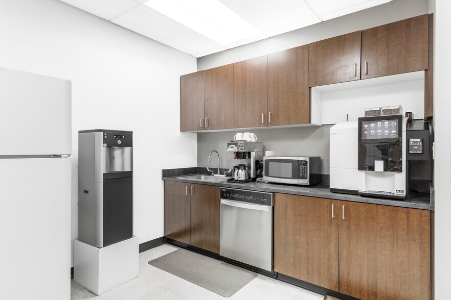 More Photos Of 11335 NE 122nd Way, Kirkland Coworking Space