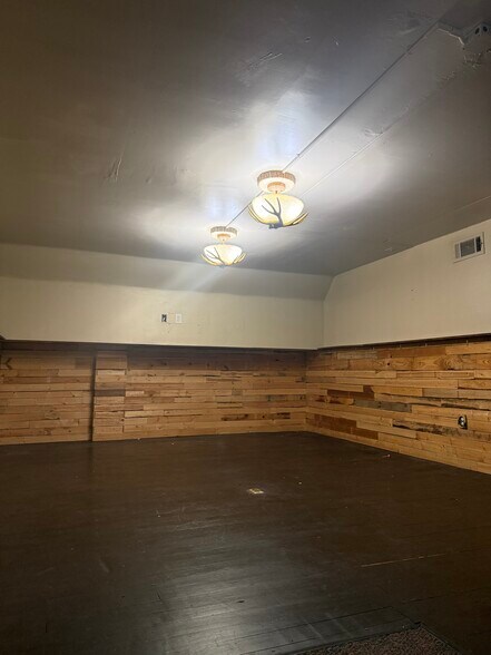 More Photos Of 3615 Main St, Riverside Storefront Retail Office For Lease