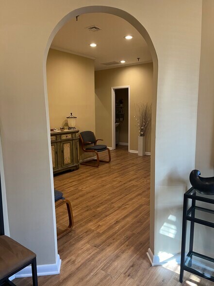 More Photos Of 130 Maple Ave, Red Bank Medical For Lease