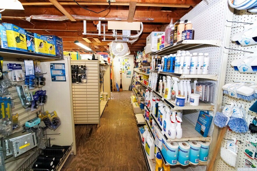 More Photos Of 103 Main St, Catskill Marina For Sale