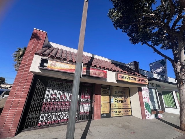 More Photos Of 4327-4329 Tweedy Blvd, South Gate Storefront For Sale
