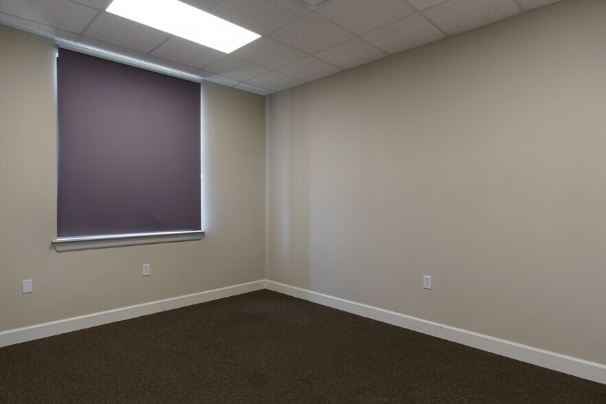 More Photos Of 25145 Star Lane, Katy Medical For Sale
