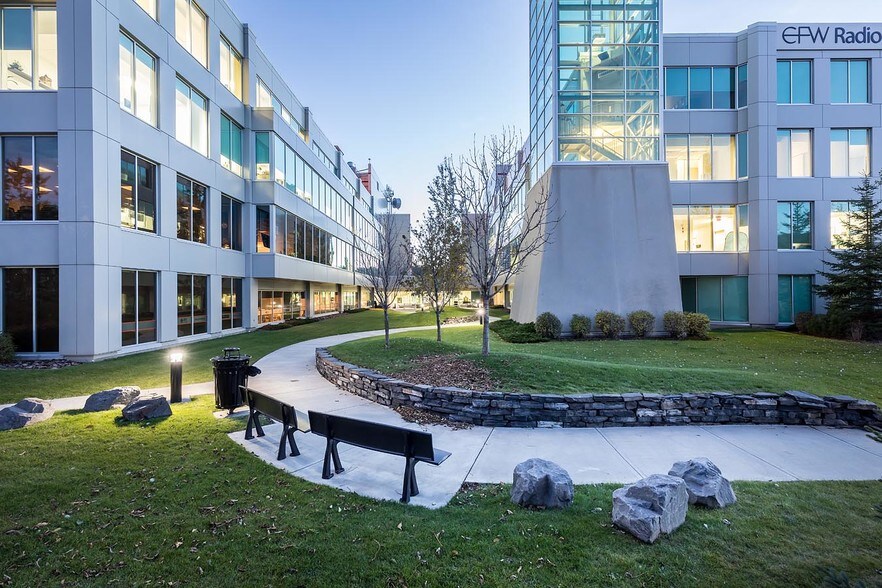 More Photos Of 1000-2000 Veteran's Pl NW, Calgary Medical For Lease