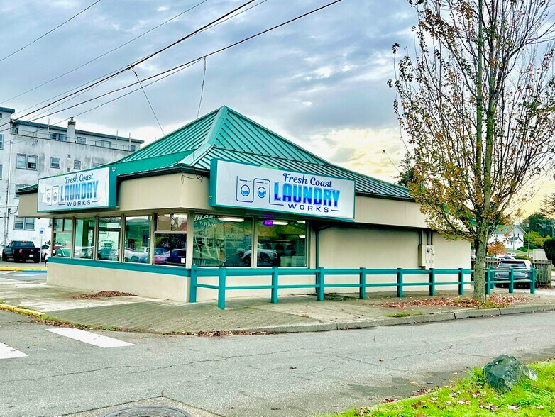 More Photos Of 1921 Virginia Ave, North Bend Freestanding For Sale